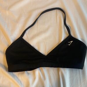 Black Women's Gymshark top.size small